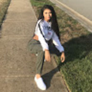 Meet your Posher, Luna